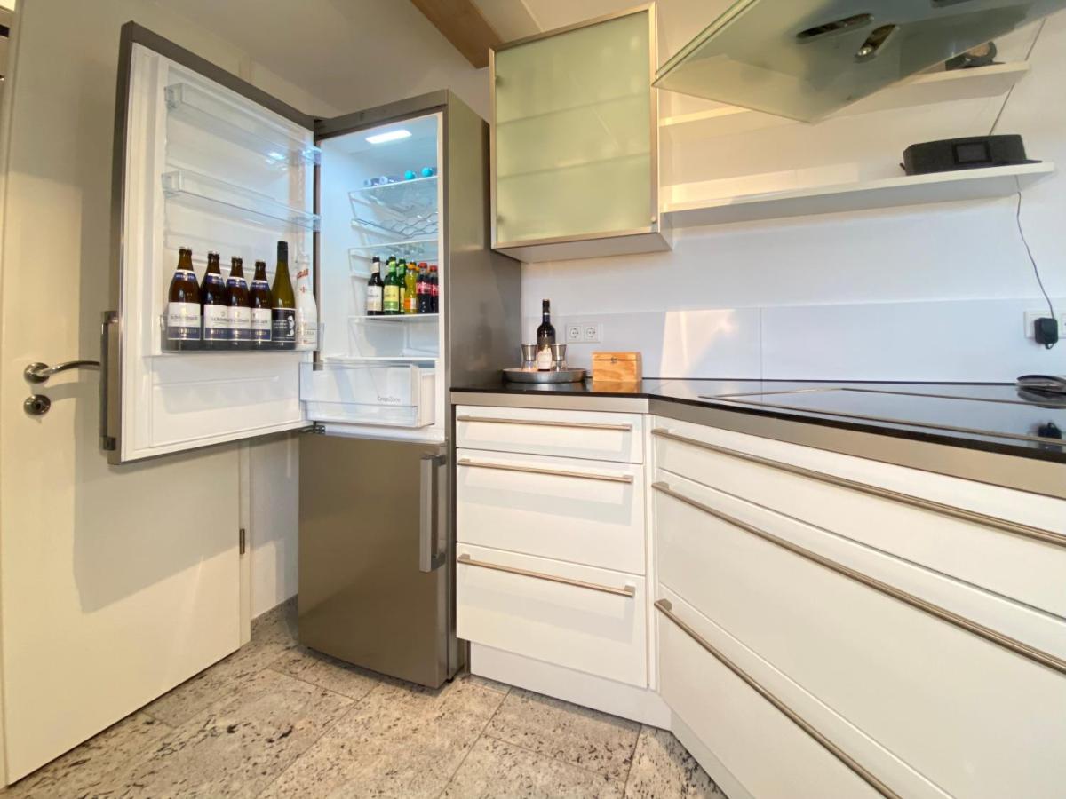 4 Zimmer Apartment, 125 Qm, Ruhig Und Zentrumsnah, Max 5 Pers, Dachterasse, Garage, 1000 Mbit Böblingen Dış mekan fotoğraf